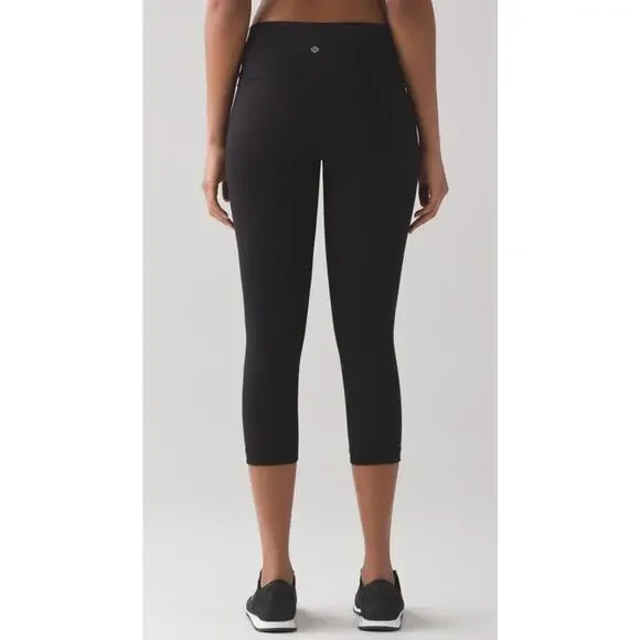 Lululemon Wunder Under Crop Leggings •Women 8• Black Stretch Hi Rise W6AGZS - Picture 4 of 9